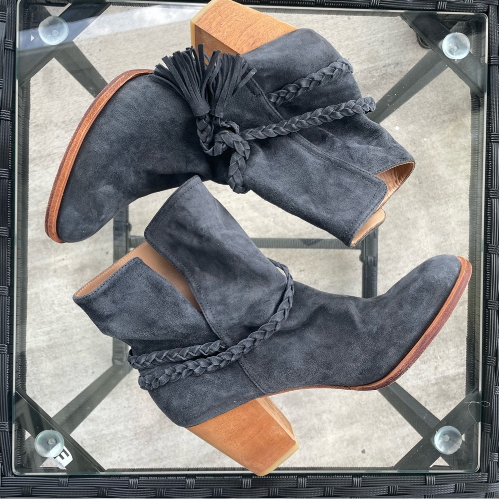 Huma Blanco Braided Suede Slip On Booties Sz 39